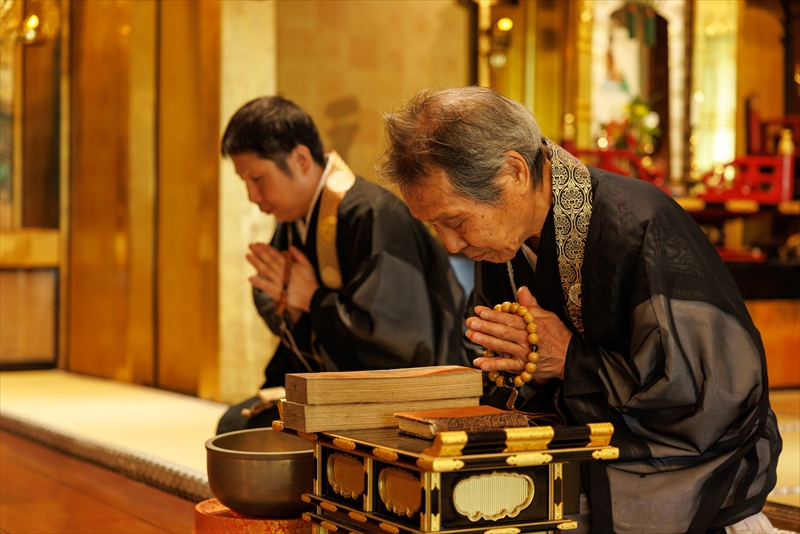 仏様のように私達僧侶が皆さんとご縁が繋がる為に